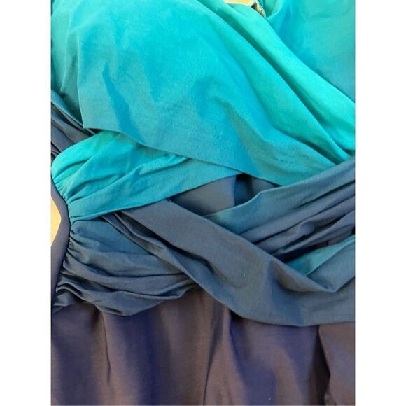 Lands end blue green ruched 1 piece size 8 swimsuit - Picture 2 of 7
